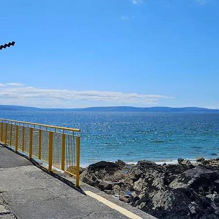 別荘 Knocknacarra House - Stylish Spacious House Near Salthill *