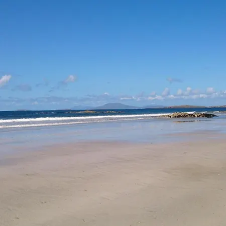 Knocknacarra House - Stylish Spacious House Near Salthill Galway