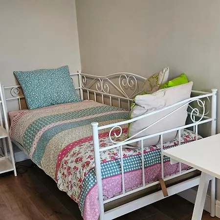 Knocknacarra House - Stylish Spacious House Near Salthill Galway