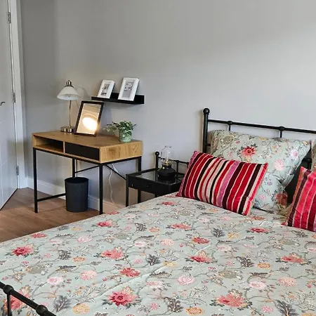 Knocknacarra House - Stylish Spacious House Near Salthill Nyaraló